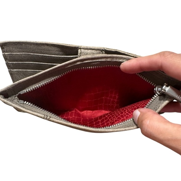 Hammitt 110 North Brushed Gray Natural Distressed Leather Silver Rivet Wallet - Picture 7 of 11